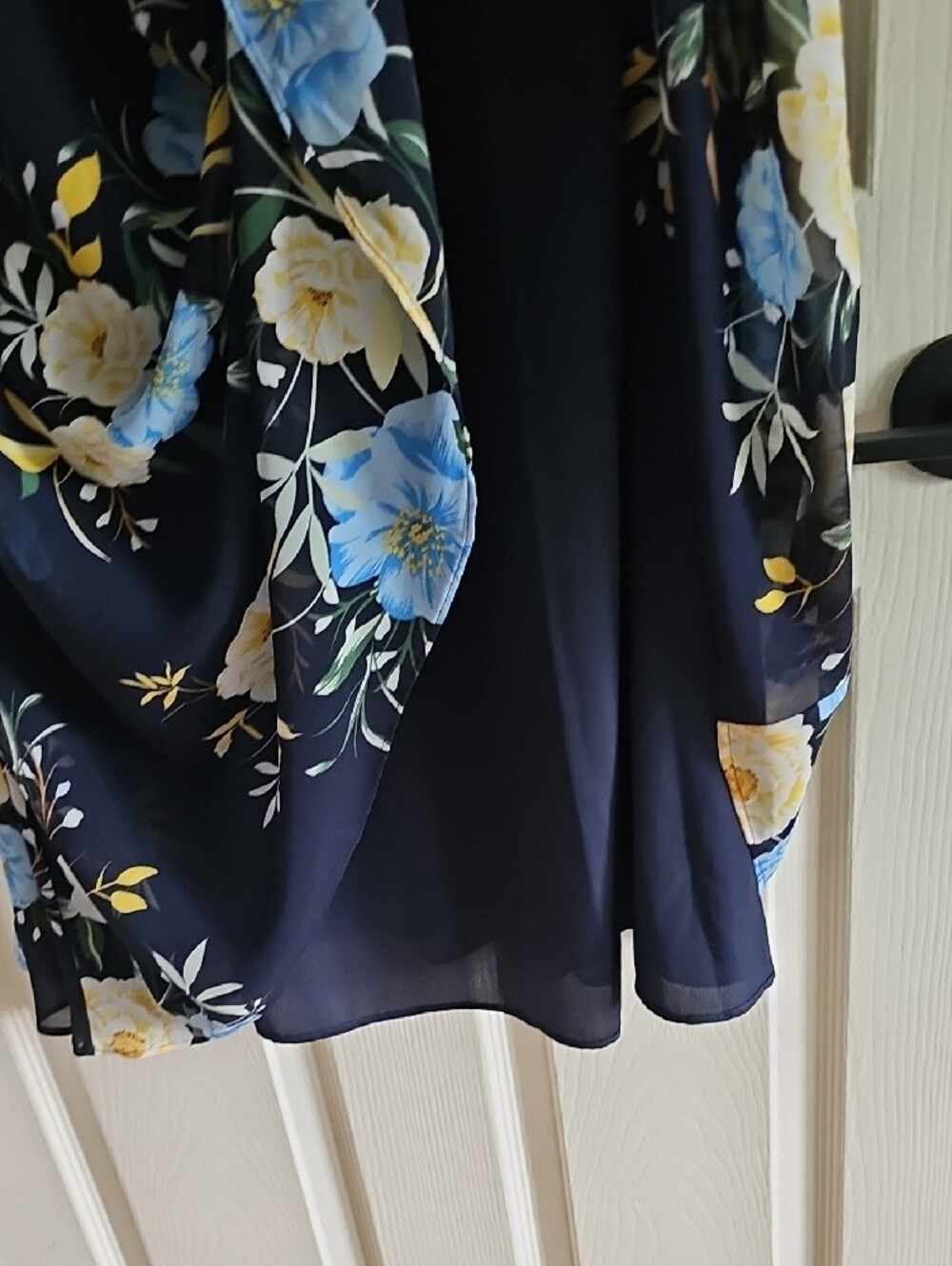 Navy Floral Sleeveless Midi Dress - Picture 6 of 13
